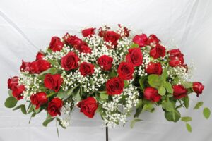 Centro de condolencias 30 rosas rojas