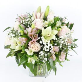 CIERZO Ramo 5 rosas rosas y floraciones tonos rosas y blancos