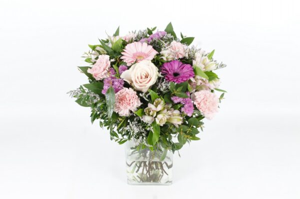 PARA TI. Ramo con floraciones rosas